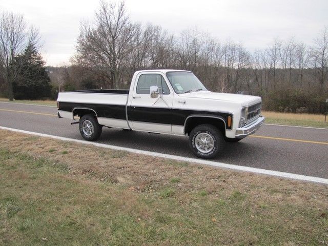 Recent paint job as well as minor improvements. Good solid classic 4x4 1979 GMC Sierra 1500 w/ believed to be 62k miles! 4x4!