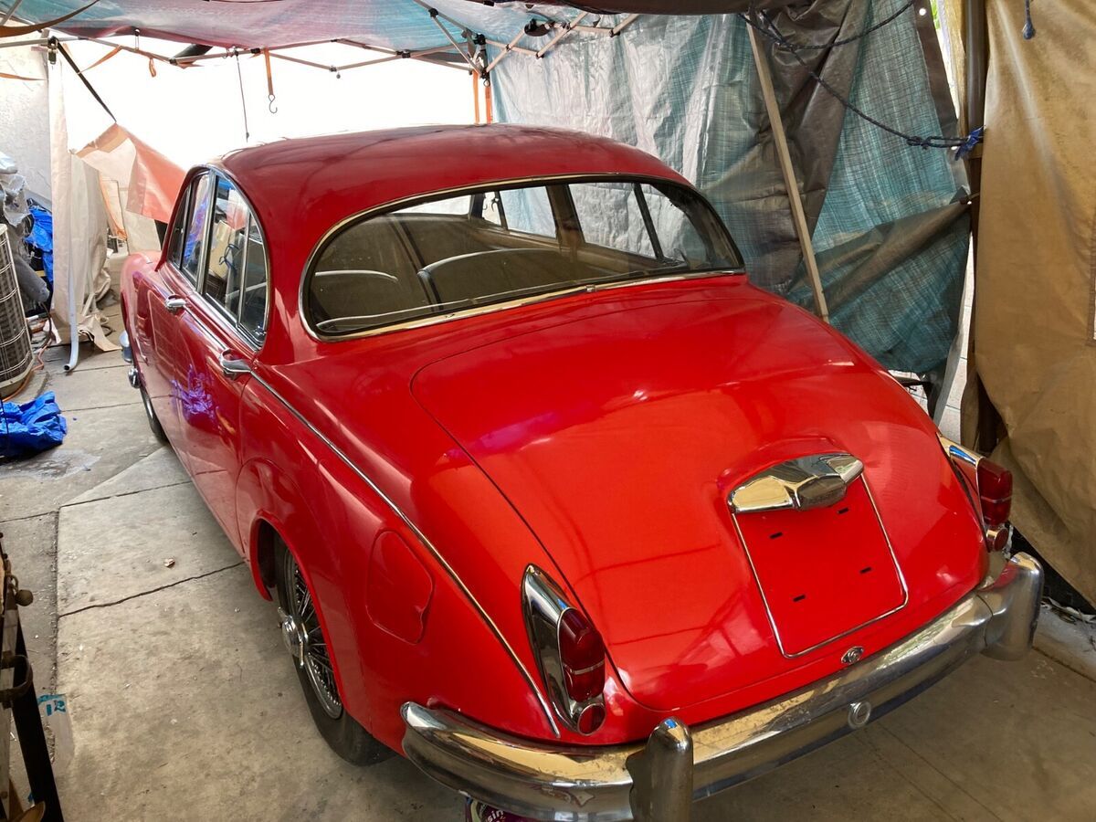 1960 Jaguar MK II Needs finishing - photo 2