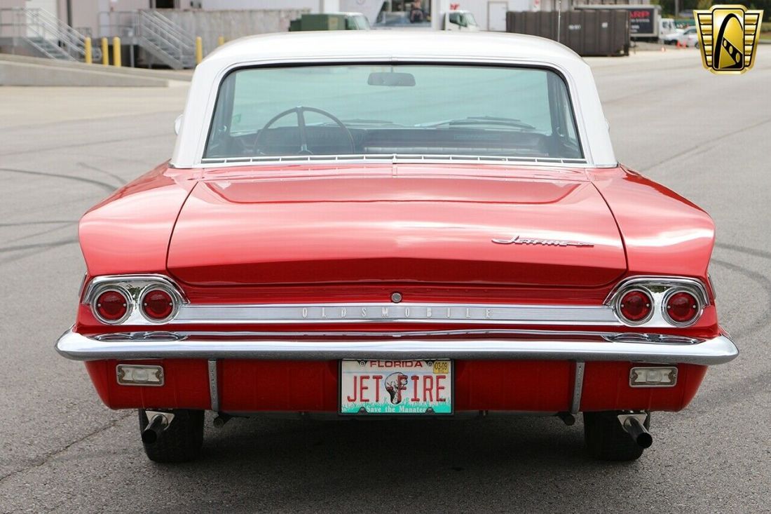 1962 Oldsmobile Jetfire - photo 8