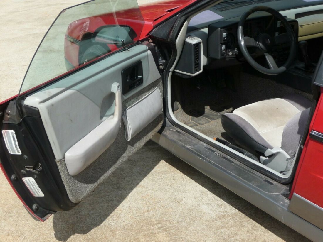 1985 Pontiac Fiero GT - photo 12