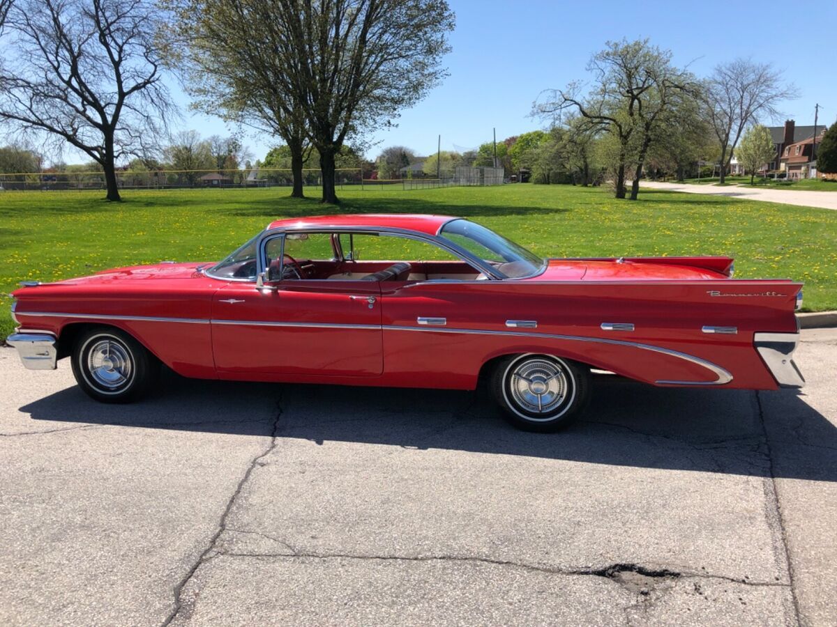 1959 Pontiac Bonneville - photo 2