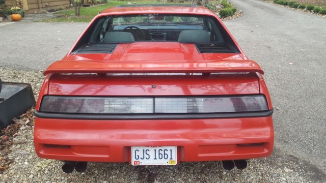 1986 Pontiac Fiero Coupe - photo 4