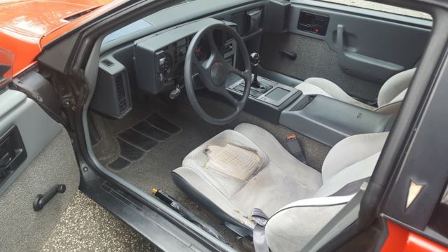 1986 Pontiac Fiero Coupe - photo 6