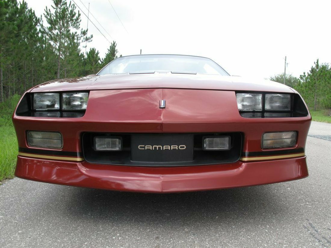 1989 Chevrolet Camaro Iroc Z28 - photo 11