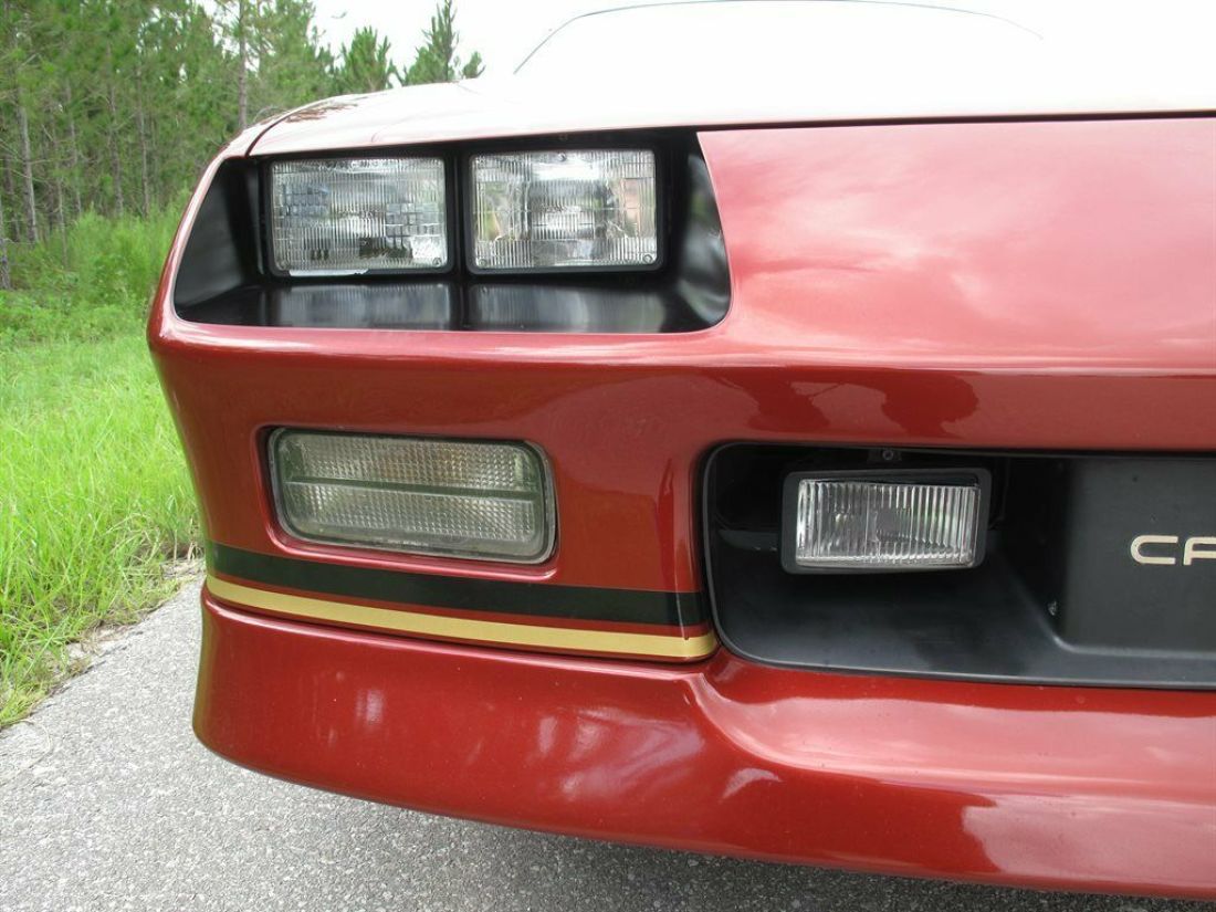 1989 Chevrolet Camaro Iroc Z28 - photo 12