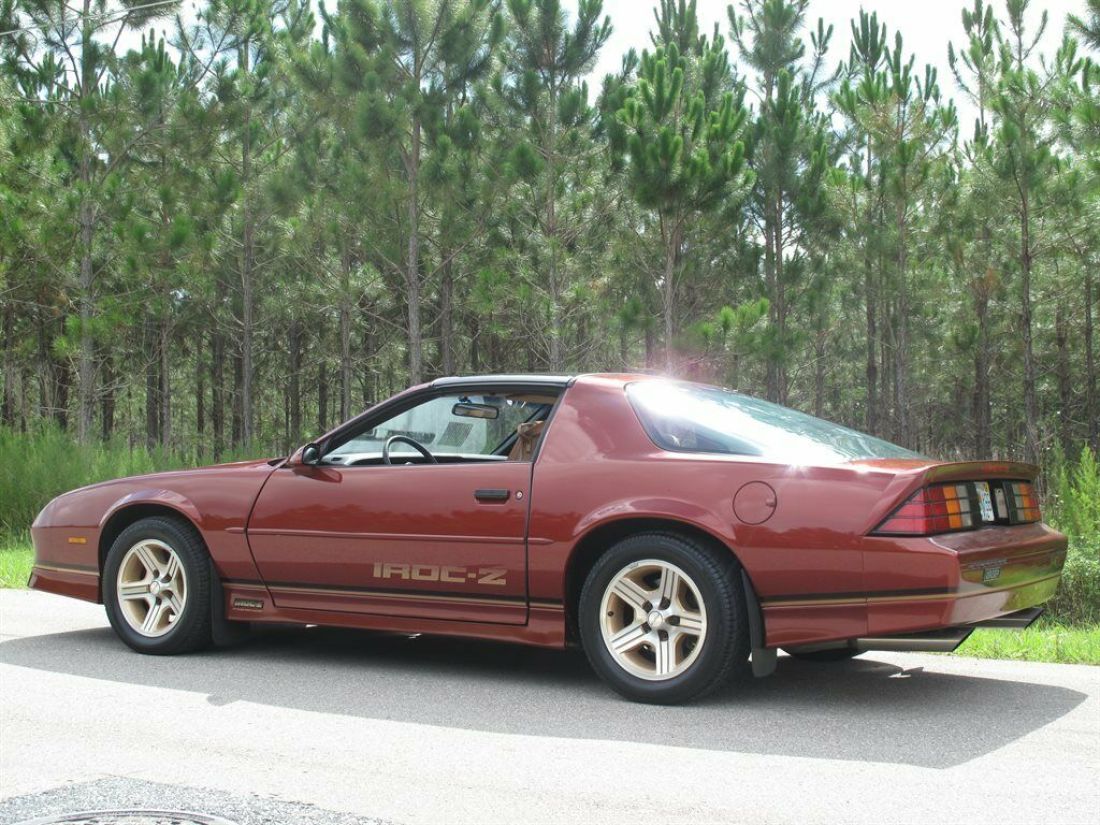 1989 Chevrolet Camaro Iroc Z28 - photo 3