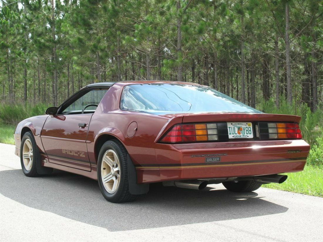 1989 Chevrolet Camaro Iroc Z28 - photo 4
