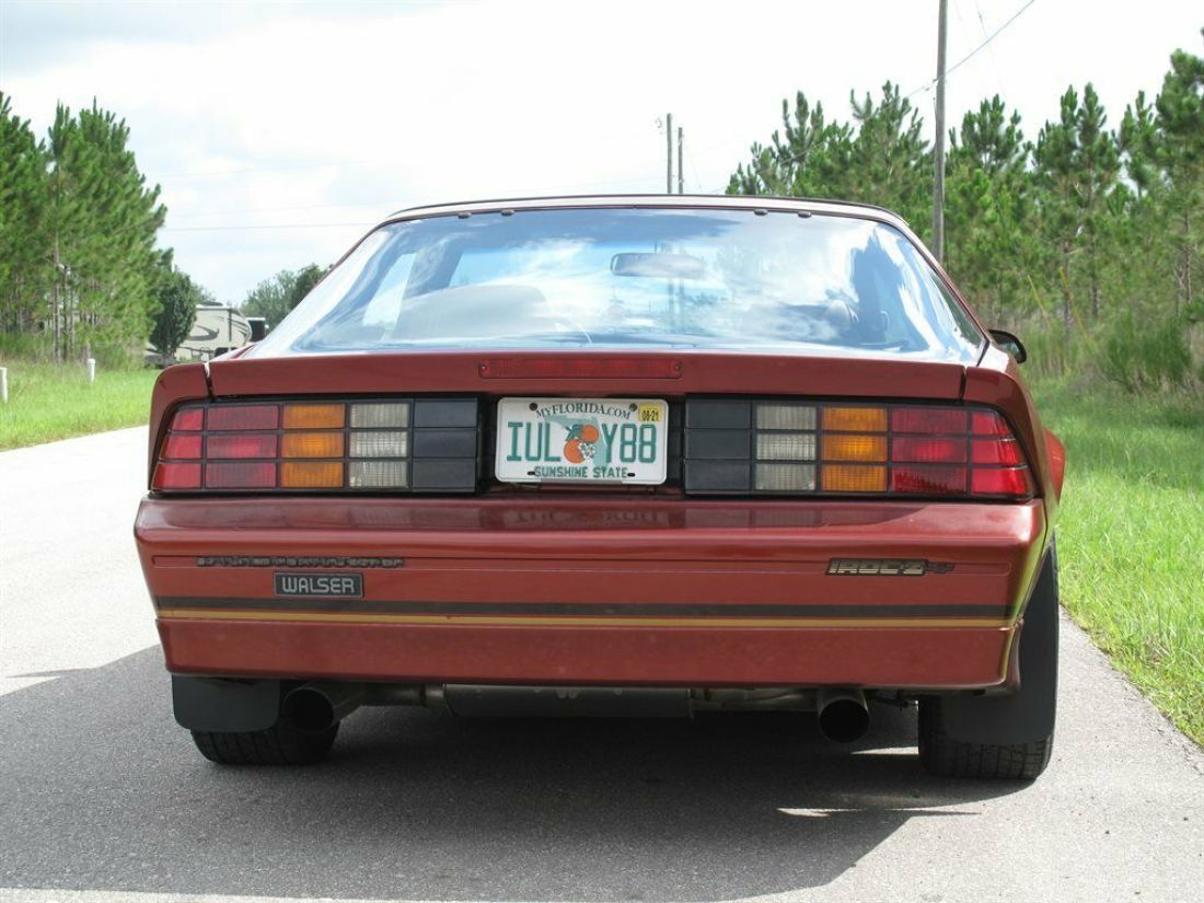 1989 Chevrolet Camaro Iroc Z28 - photo 5