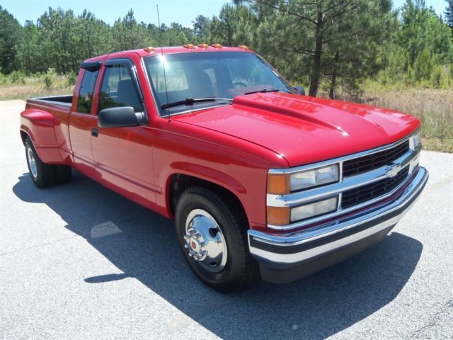 Red Chevrolet C/K2500 with 166,085 Miles available now! 1992 Chevrolet C/K Pickup 2500 Scottsdale