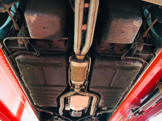1985 Chevrolet Corvette -VERY LOW ORIGINAL MILES - SUPER CLEAN - - photo 2
