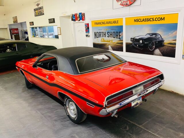 1970 Dodge Challenger - 340 ENGINE - SUPER CLEAN - SEE VIDEO - photo 3