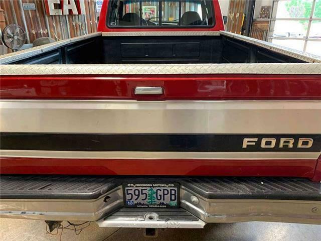 1993 Ford F-250 XLT 2dr 4WD Extended Cab LB - photo 5