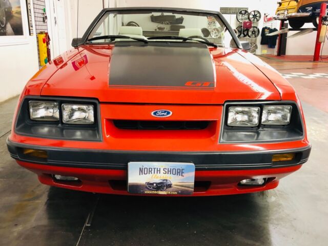 1986 Ford Mustang - GT CONVERTIBLE - LOW MILES - SEE VIDEO - photo 12