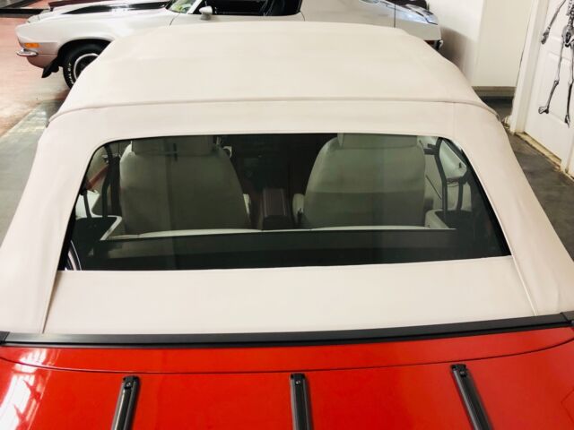 1986 Ford Mustang - GT CONVERTIBLE - LOW MILES - SEE VIDEO - photo 2