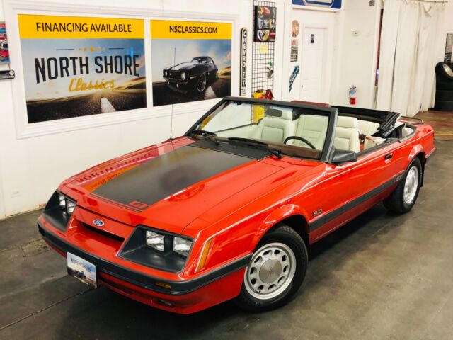 1986 Ford Mustang - GT CONVERTIBLE - LOW MILES - SEE VIDEO - photo 5