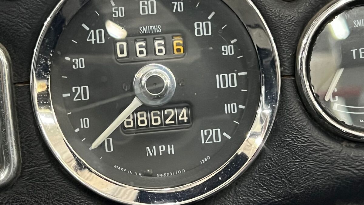 1971 MG MGB - photo 5