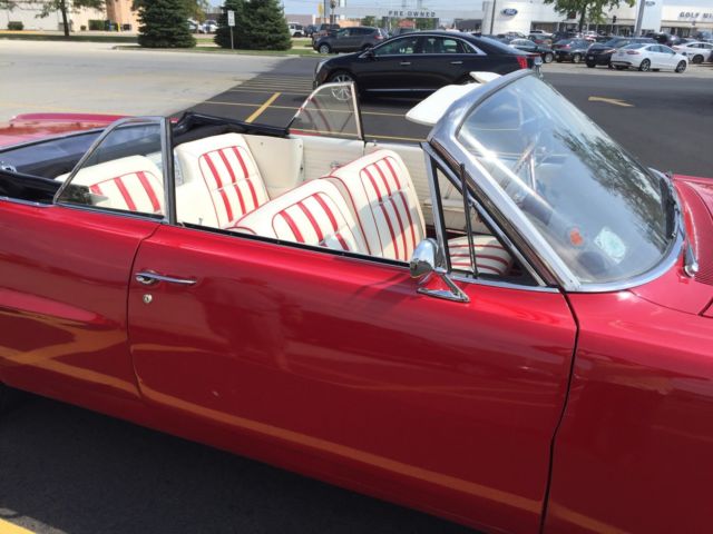 1964 Pontiac Bonneville Convertible - photo 2