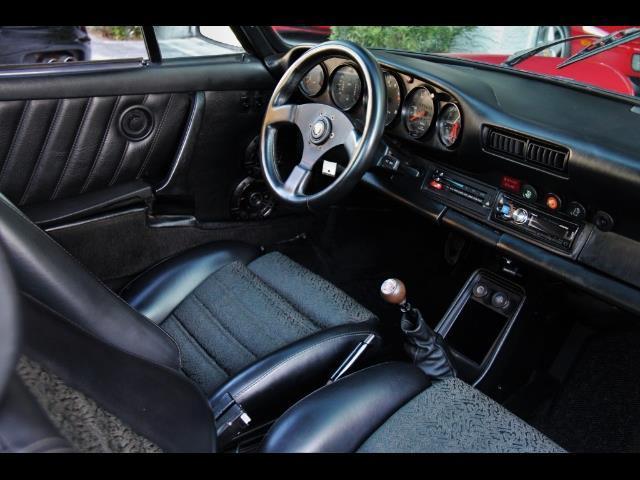 1977 Porsche 911 - photo 2