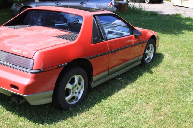 1985 Pontiac Fiero - photo 4