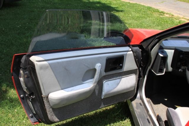 1985 Pontiac Fiero - photo 7
