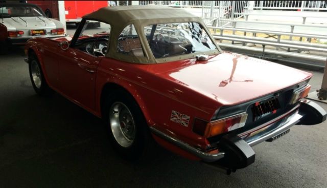 1976 Triumph TR-6 -2.5 L 4-SPEED CONVERTIBLE - SEE VIDEO - photo 3