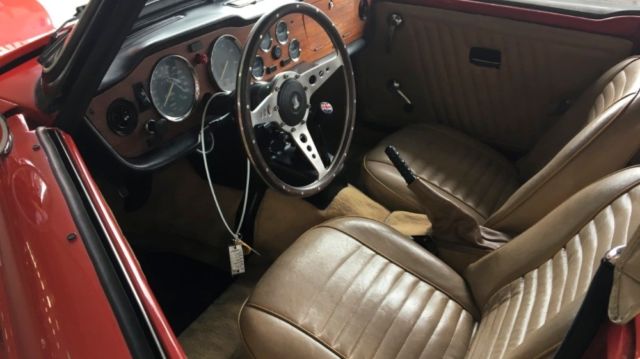 1976 Triumph TR-6 -2.5 L 4-SPEED CONVERTIBLE - SEE VIDEO - photo 4