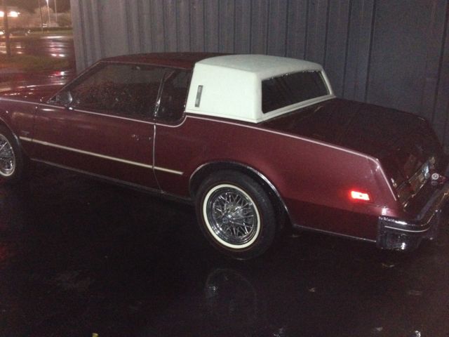 1985 Oldsmobile Toronado Brougham Coupe 2-Door - photo 4