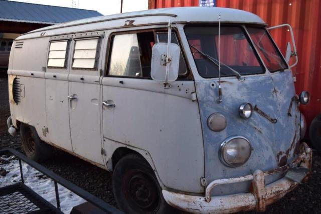 1965 Volkswagen Bus/Vanagon Sundial Camper - photo 2