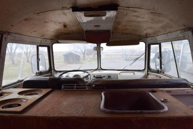 1965 Volkswagen Bus/Vanagon Sundial Camper - photo 9