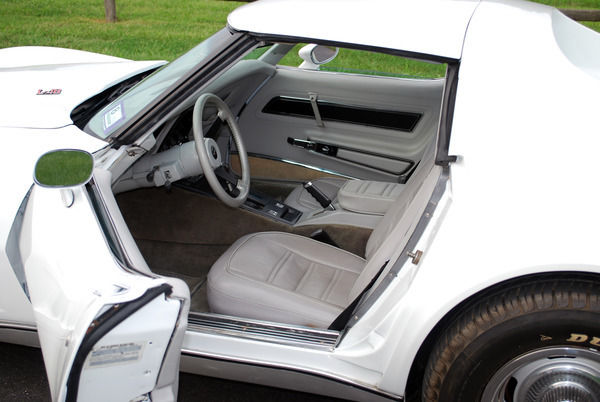 1977 Chevrolet Corvette - photo 6