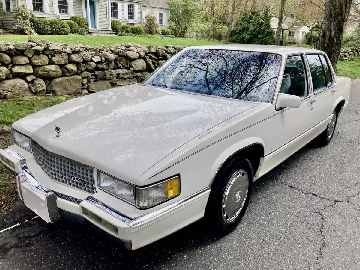 REDUCED!!!30 WATCHERS WHO WANTS IT? **NEW CAR TRADE** ENJOY OWNING THIS CLASSIC 1989 Cadillac DeVille