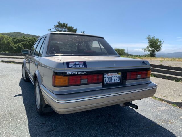 1987 Nissan Maxima GXE - photo 2