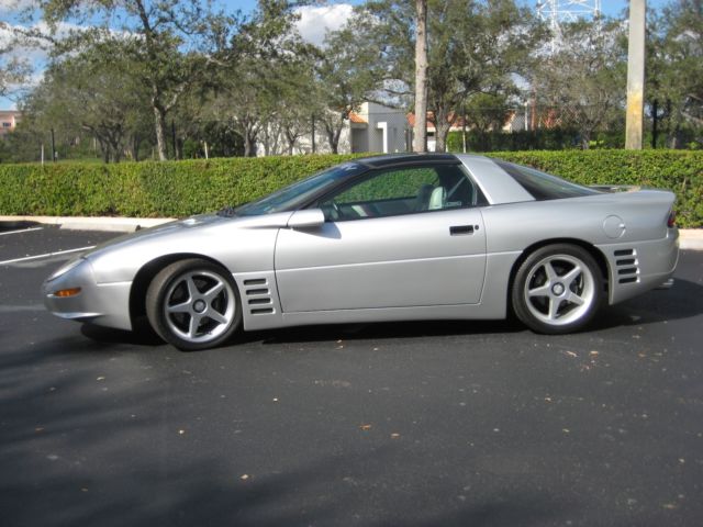 1993 Chevrolet Camaro Z/28 coupe with T-Tops - photo 8