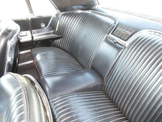 1965 Ford Thunderbird Hardtop - photo 10