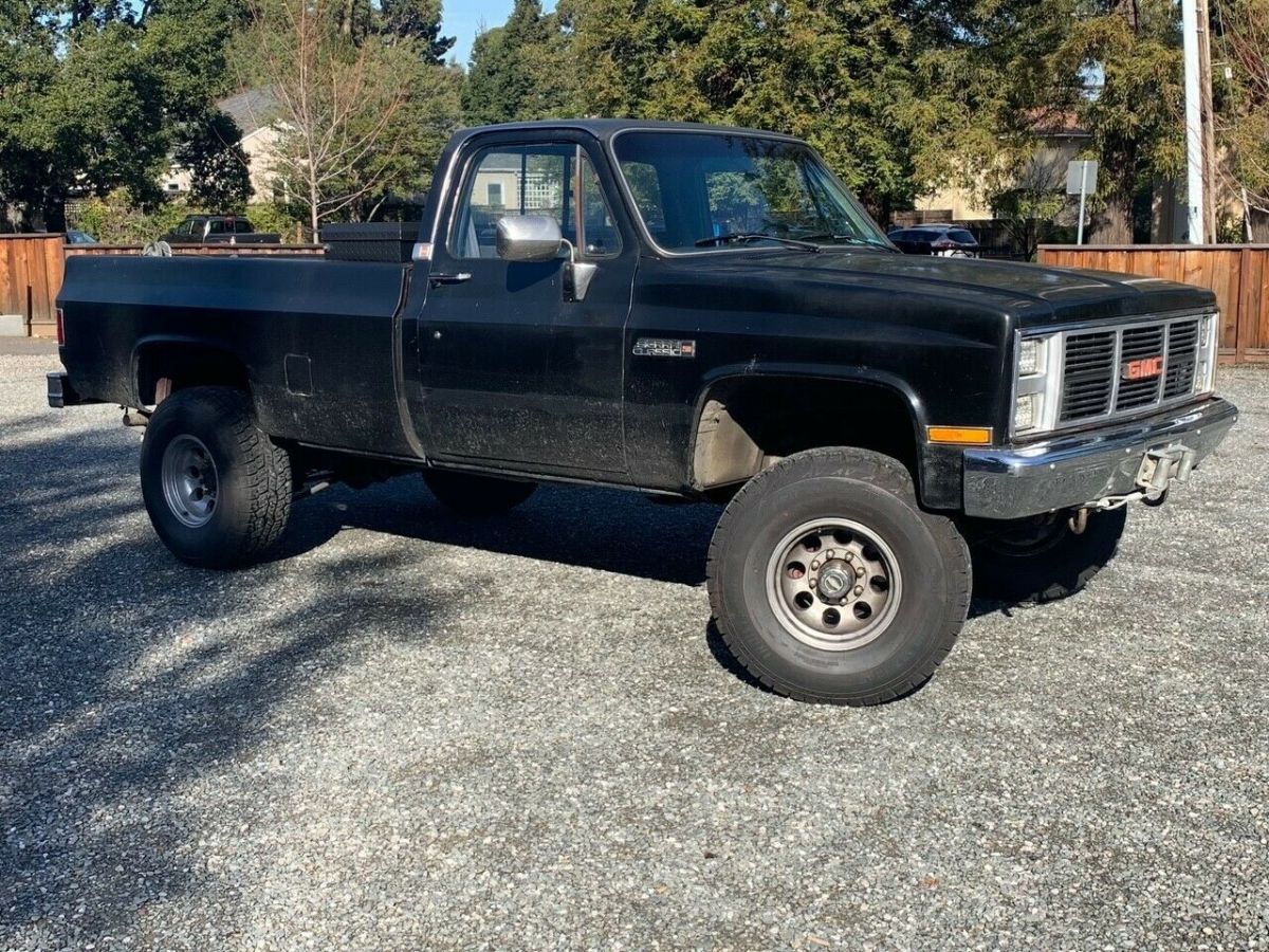 Regular cab, big block, Dana 60, 14 Bolt 1985 GMC 2500