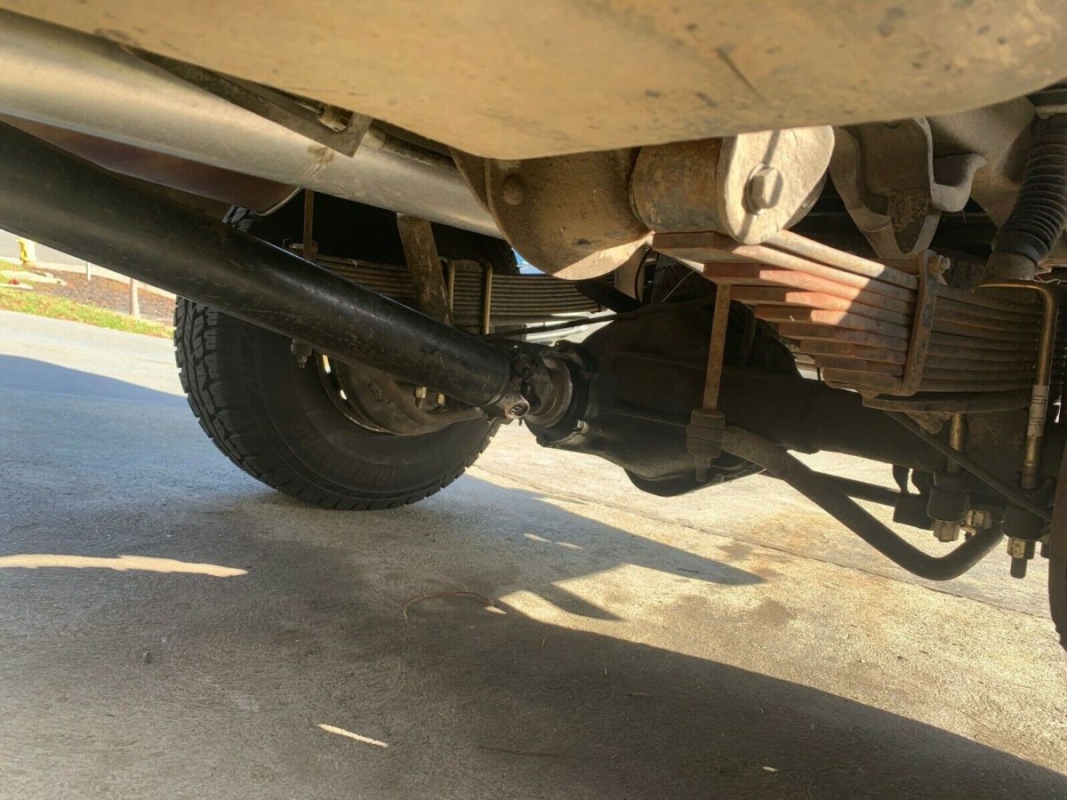 1985 GMC 2500 - photo 13