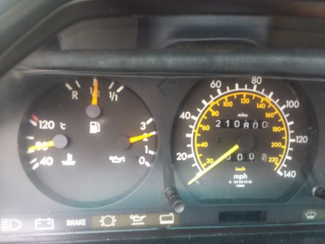 1987 Mercedes-Benz 300-Series W124 300TD - photo 6