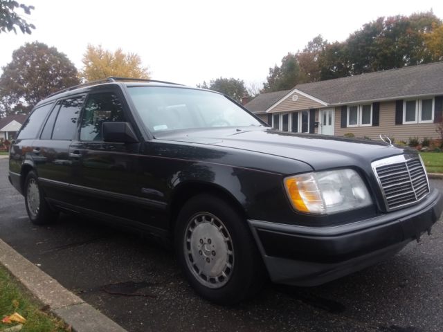 1987 Mercedes-Benz 300-Series W124 300TD - photo 8