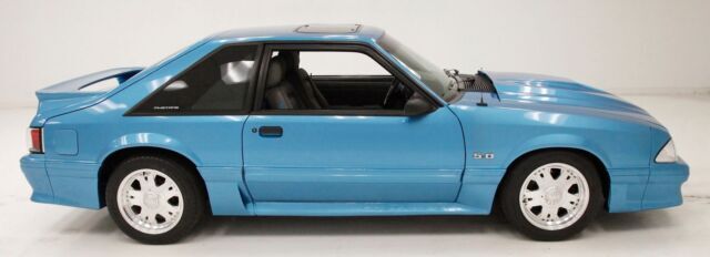 1987 Ford Mustang GT - photo 6