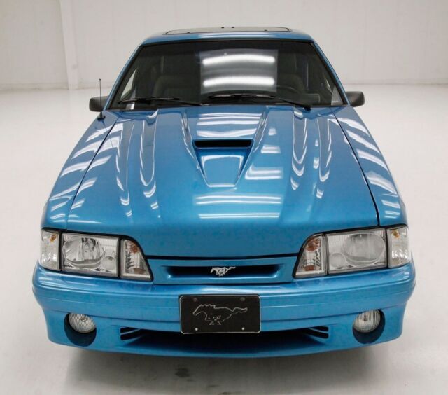 1987 Ford Mustang GT - photo 8