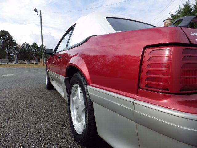 1992 Ford Mustang GT CONVERTIBLE - photo 9