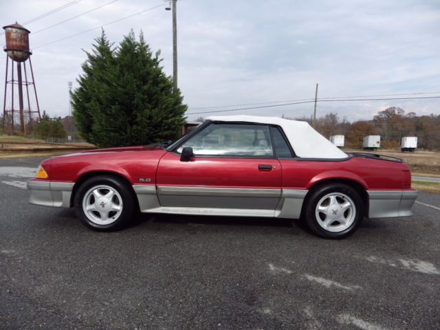 1992 Ford Mustang GT CONVERTIBLE - photo 11