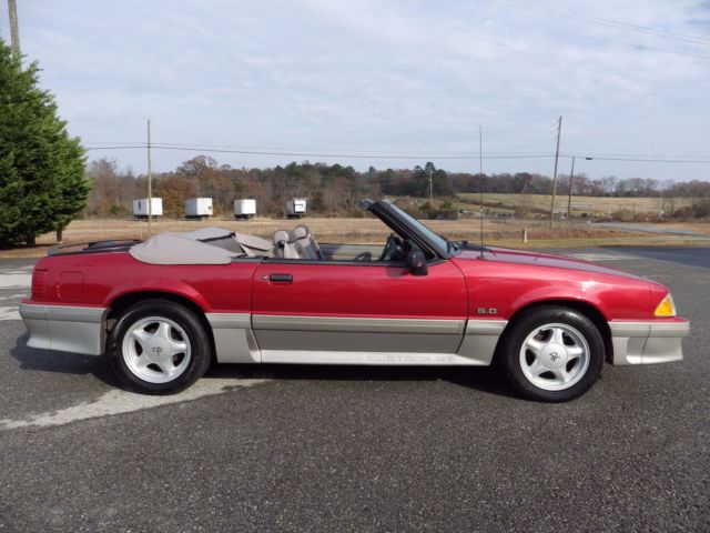1992 Ford Mustang GT CONVERTIBLE - photo 3