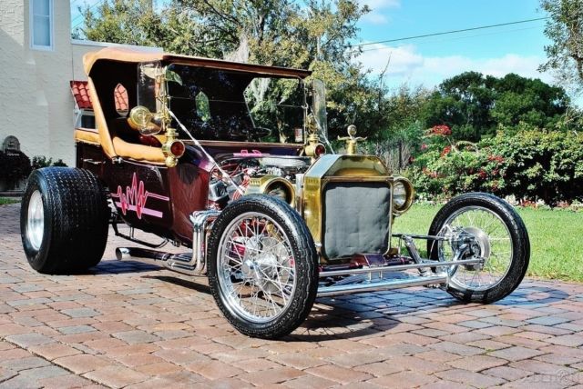 Remarkable 1925 Ford T-Bucket Roadster 1925 Ford T-Bucket Roadster 350 Crate Motor Lots of Brass & Chrome