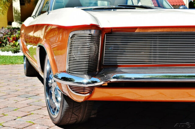 1964 Buick Riviera dual carbs 401 Nailhead, Custom Leather Interior, A/C, - photo 9