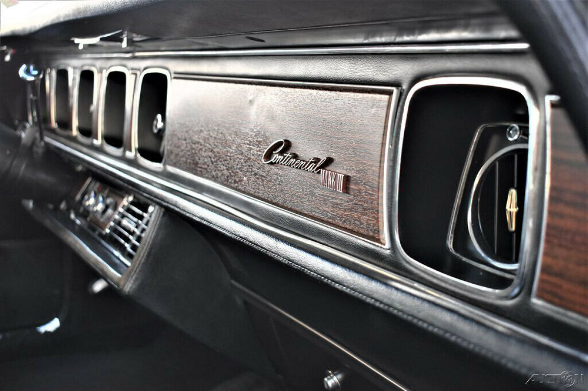 1969 Lincoln Continental 18k Actual Miles Original Condition - photo 13
