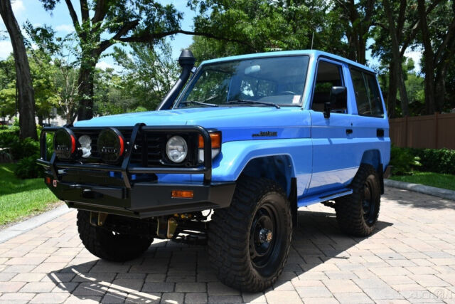 Remarkable 1988 Toyota Land Cruiser LX 4L I6 Manual 4WD 53 1988 Toyota Land Cruiser LX 4x4 33,219 Miles Spectacular!