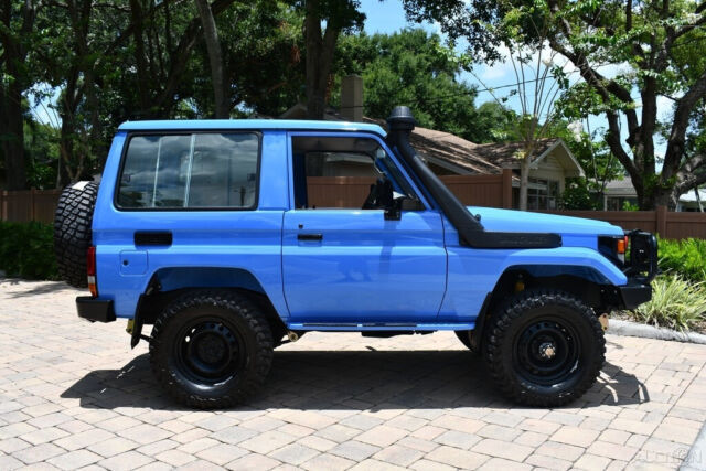 1988 Toyota Land Cruiser LX 4x4 33,219 Miles Spectacular! - photo 3