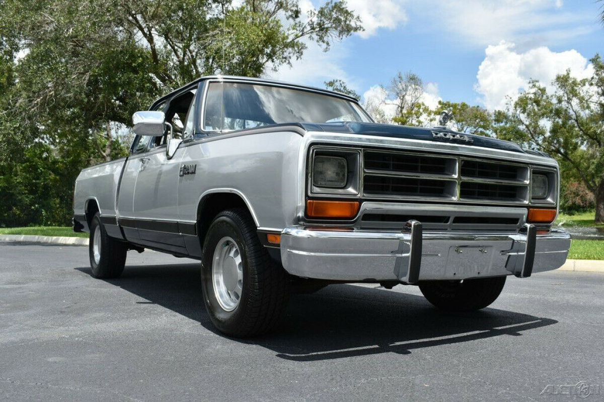 1990 Dodge Ram 1500 5.2L Auto A/C PS PB - photo 9