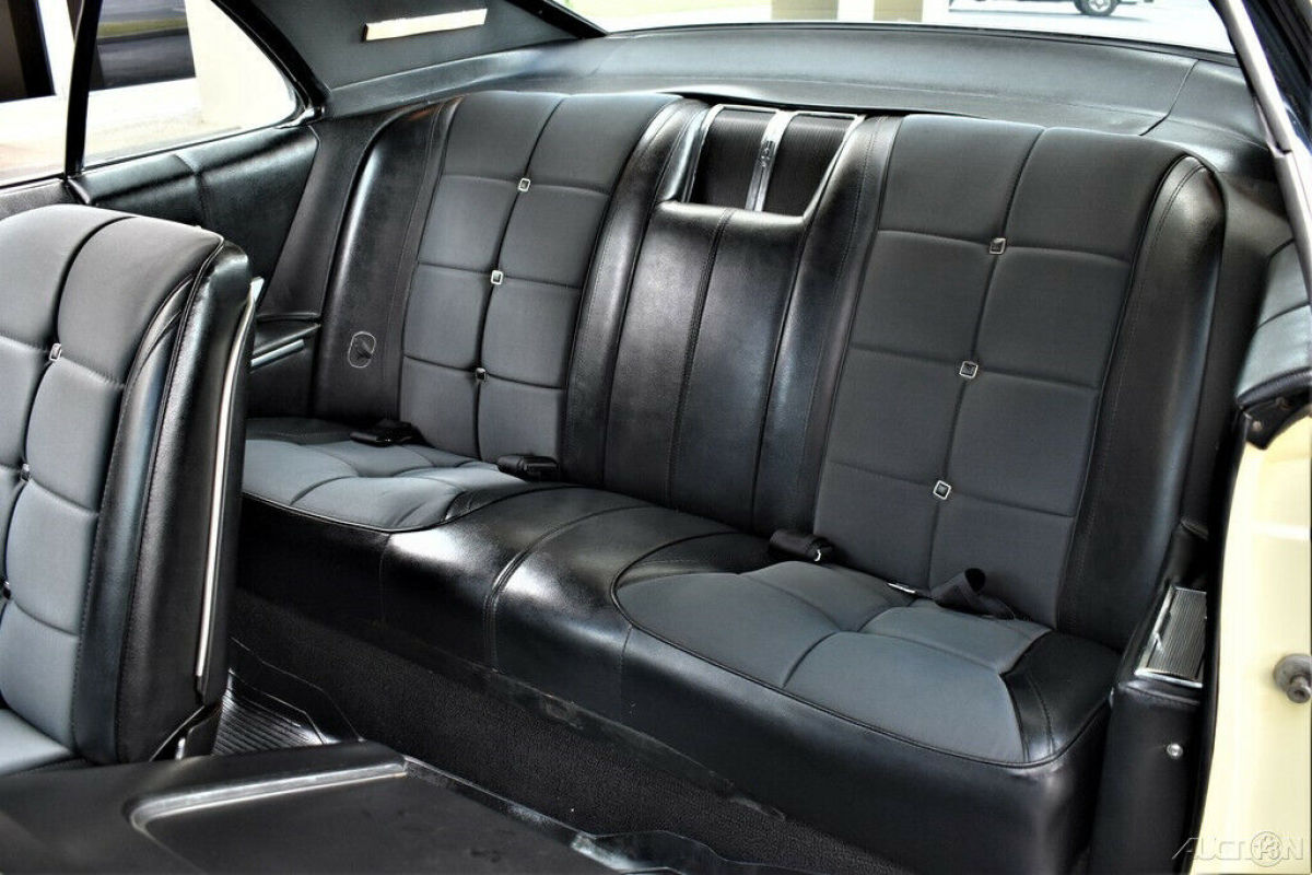 1967 Oldsmobile Toronado 32k Actual Miles! Factory Air, 425ci, Auto - photo 9